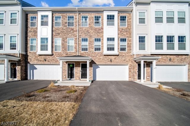 26 Colgate Dr, Morris Twp., NJ 07960