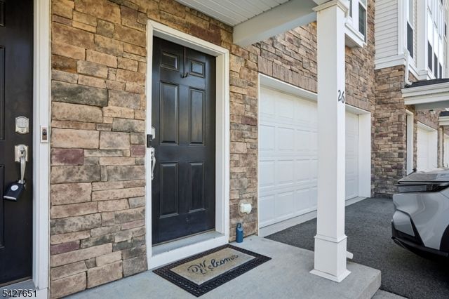 26 Colgate Dr, Morris Twp., NJ 07960