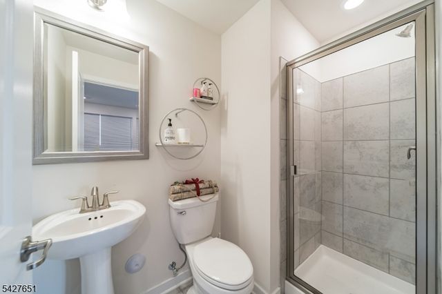 26 Colgate Dr, Morris Twp., NJ 07960