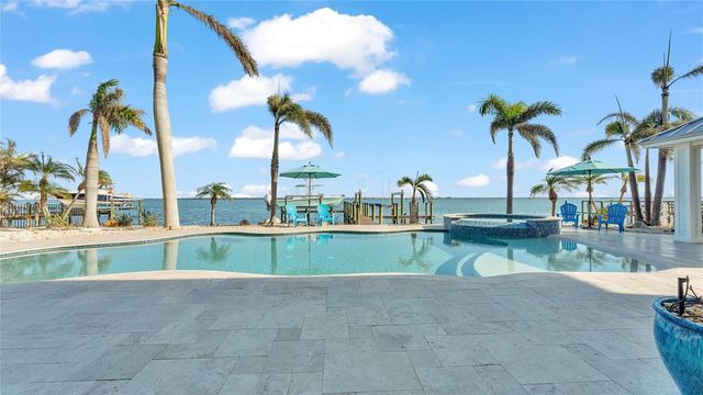 635 KEY ROYALE DRIVE, Holmes Beach, FL 34217