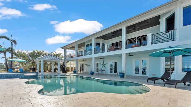 635 KEY ROYALE DRIVE, Holmes Beach, FL 34217