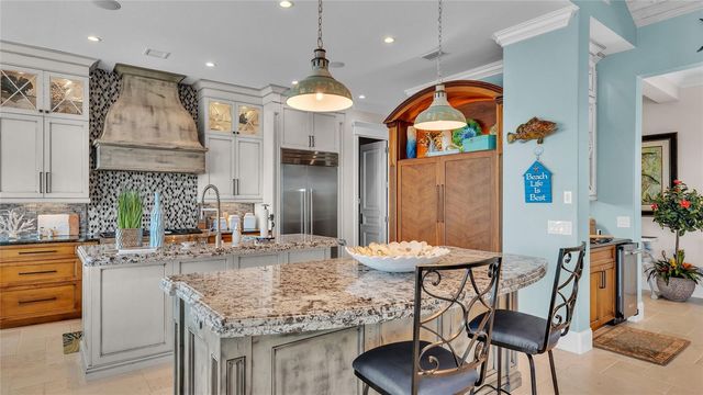 635 KEY ROYALE DRIVE, Holmes Beach, FL 34217