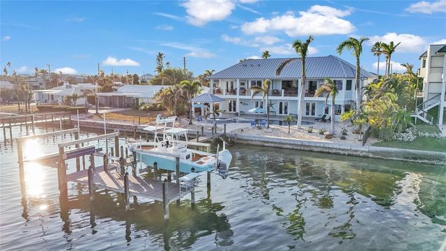 635 KEY ROYALE DRIVE, Holmes Beach, FL 34217