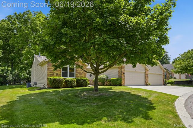 19714 Cardene Way 80, Northville Township, MI 48167