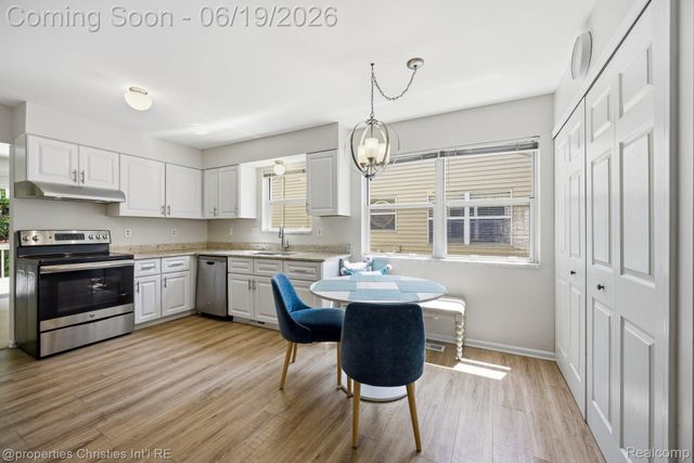 19714 Cardene Way 80, Northville Township, MI 48167