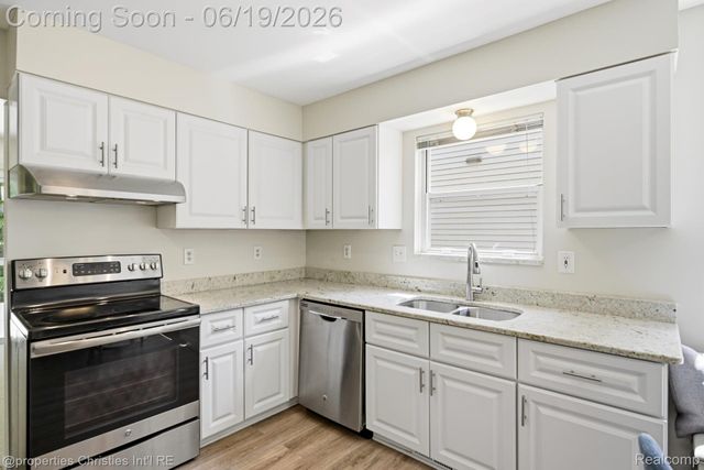 19714 Cardene Way 80, Northville Township, MI 48167