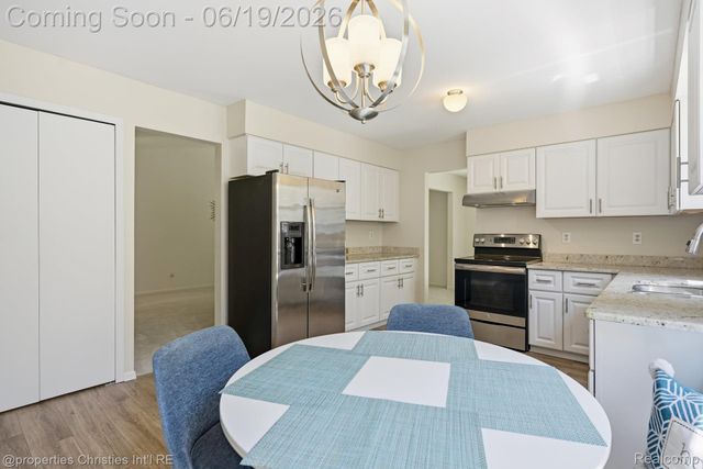19714 Cardene Way 80, Northville Township, MI 48167