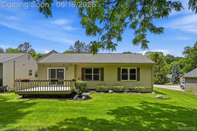 19714 Cardene Way 80, Northville Township, MI 48167