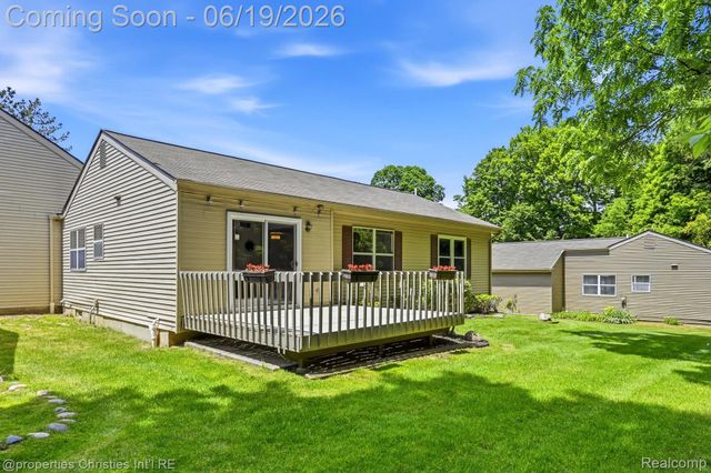 19714 Cardene Way 80, Northville Township, MI 48167