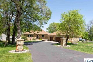 1524 Squirrels Nest Road, Kasota, MN 56050