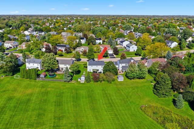 997 Village Road, Crystal Lake, IL 60014