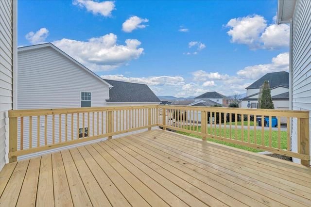 3703 Crescent Ridge DR SW, Roanoke, VA 24018