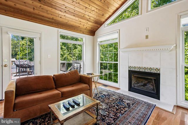 6220 HARDY DR, Mclean, VA 22101