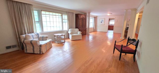 6220 HARDY DR, Mclean, VA 22101