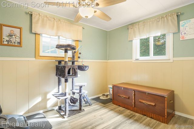 1422 E Barnes Lake Road, Deerfield Township, MI 48421