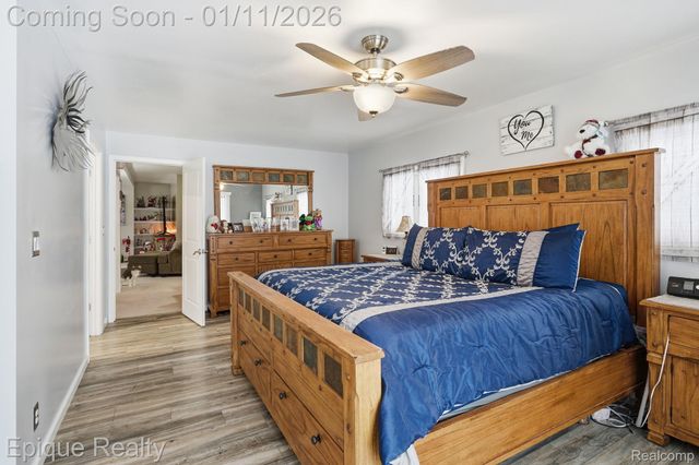 1422 E Barnes Lake Road, Deerfield Township, MI 48421