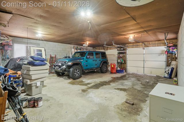 1422 E Barnes Lake Road, Deerfield Township, MI 48421