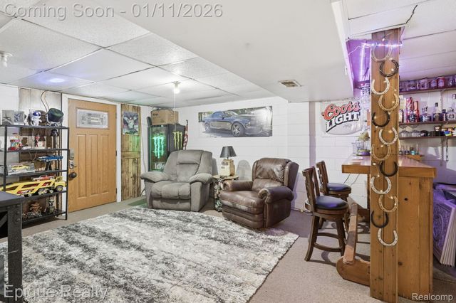 1422 E Barnes Lake Road, Deerfield Township, MI 48421