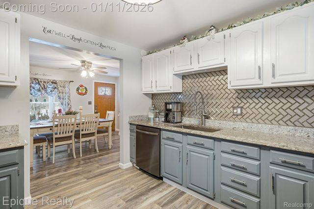 1422 E Barnes Lake Road, Deerfield Township, MI 48421