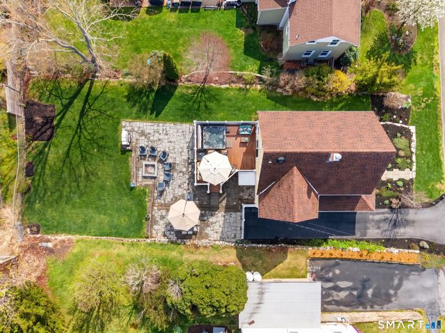 16 School Street, Stonington, CT 06355