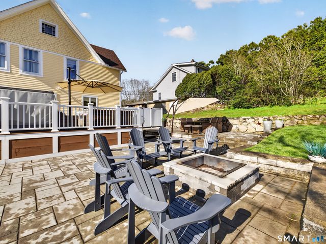 16 School Street, Stonington, CT 06355