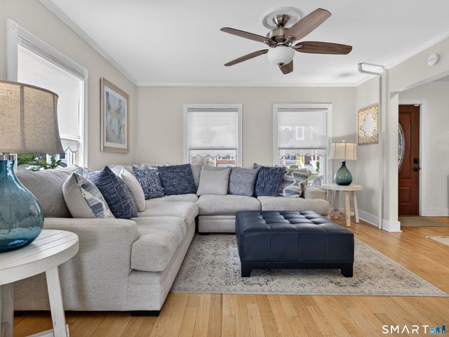 16 School Street, Stonington, CT 06355