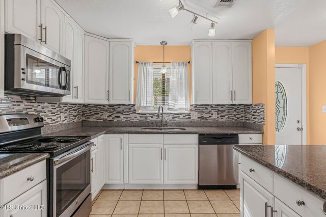 109 S Wright Avenue, Long Beach, MS 39560