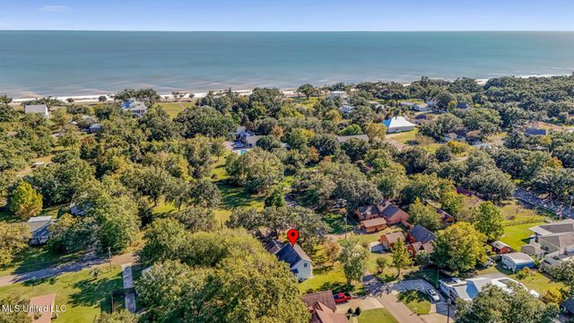 109 S Wright Avenue, Long Beach, MS 39560