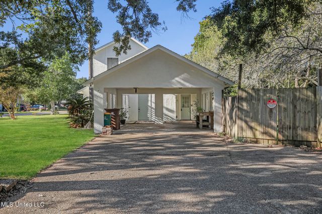 109 S Wright Avenue, Long Beach, MS 39560