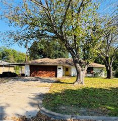 708 Meadow Lane, Mexia, TX 76667