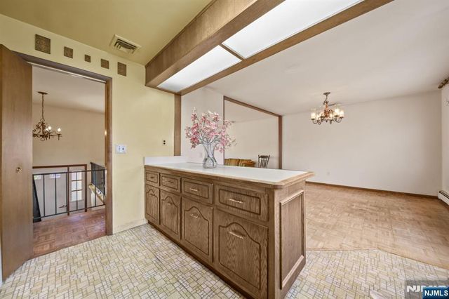 410 White Avenue, Northvale, NJ 07647