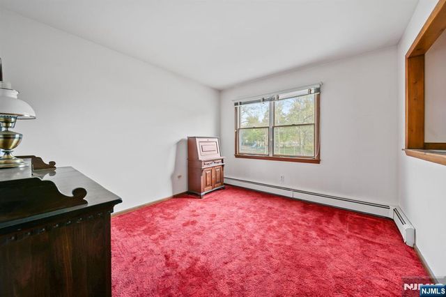 410 White Avenue, Northvale, NJ 07647