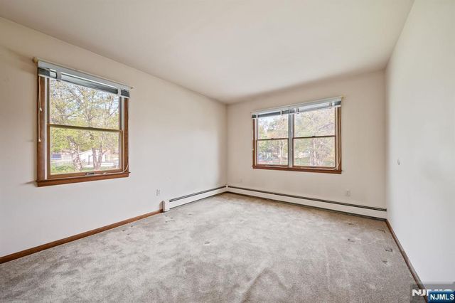 410 White Avenue, Northvale, NJ 07647