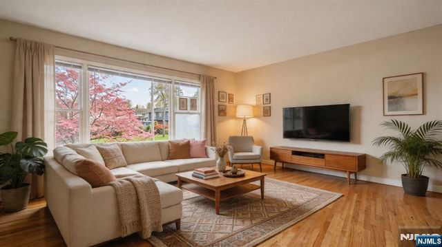 410 White Avenue, Northvale, NJ 07647