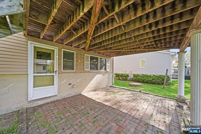 410 White Avenue, Northvale, NJ 07647