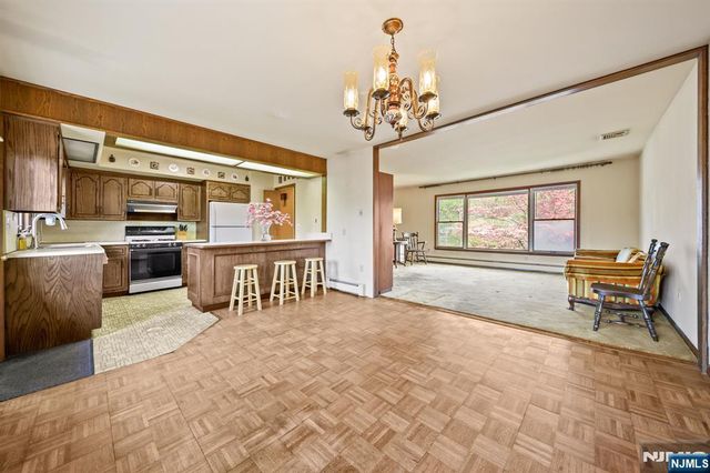 410 White Avenue, Northvale, NJ 07647