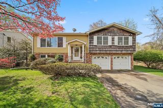 410 White Avenue, Northvale, NJ 07647