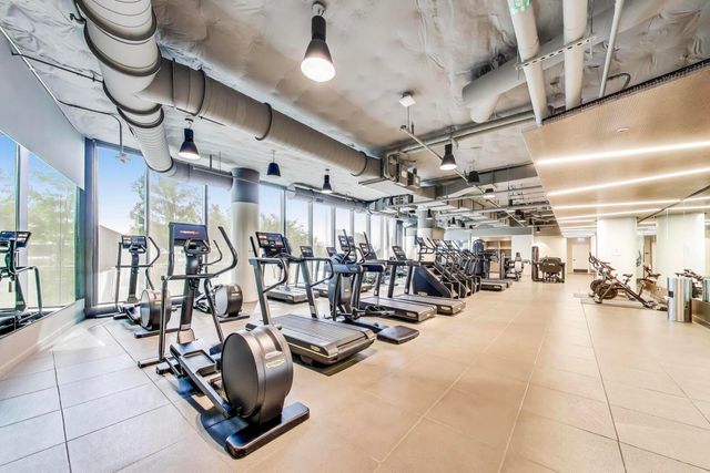 211 N Harbor Drive 403, Chicago, IL 60601