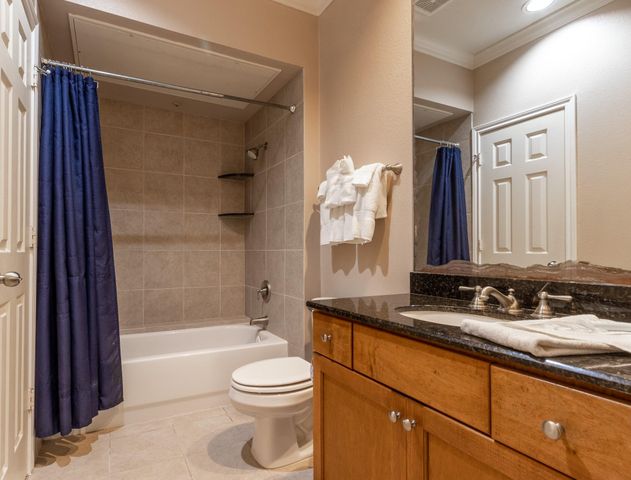 7000 Seawall Boulevard 813, Galveston, TX 77551