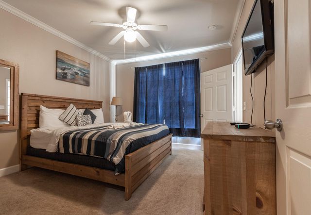 7000 Seawall Boulevard 813, Galveston, TX 77551