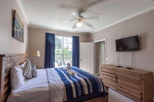 7000 Seawall Boulevard 813, Galveston, TX 77551