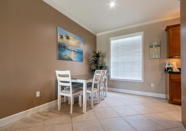7000 Seawall Boulevard 813, Galveston, TX 77551