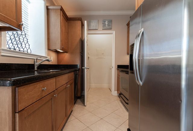 7000 Seawall Boulevard 813, Galveston, TX 77551