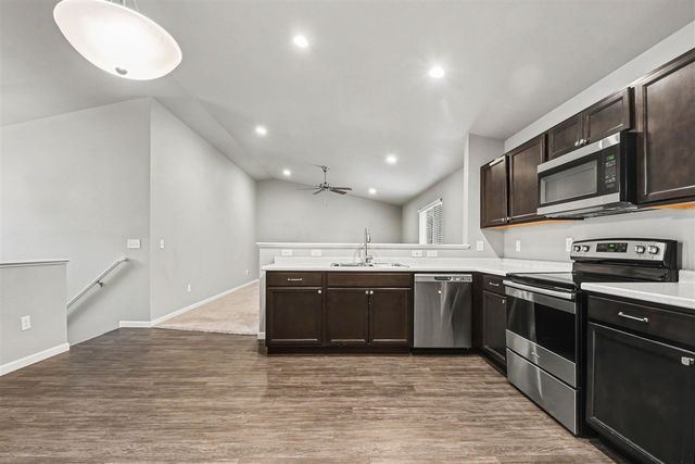 1202 Pinewood Drive, Greenville, MI 48838
