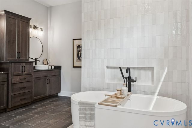 9468 Angels Share Dr, New Kent, VA 23124