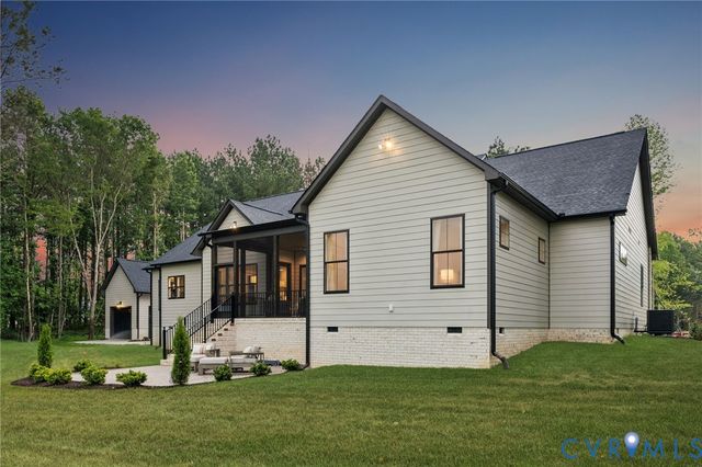 9468 Angels Share Dr, New Kent, VA 23124