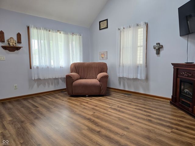 443 W 1st, Rushville, IN 46173