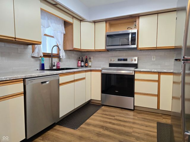 443 W 1st, Rushville, IN 46173