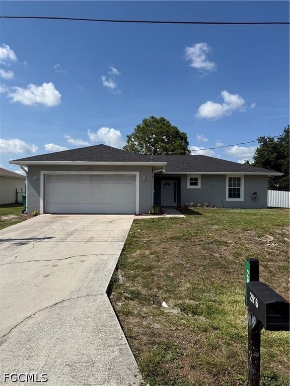 2916 7th ST SW, Lehigh Acres, FL 33976