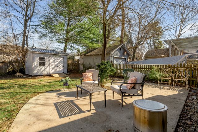 517 McCubbing Drive, Lexington, KY 40503